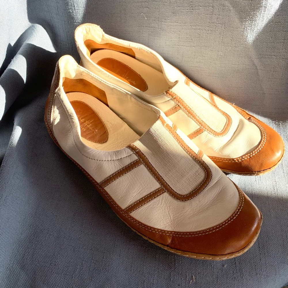 Cole Haan classic rust and  white leather moccasins size 7.5